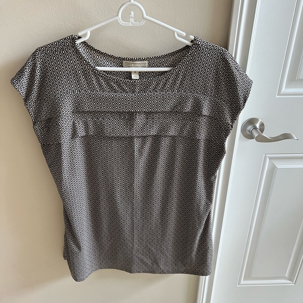 DANA BUCHMAN PATTERNED BLOUSE M